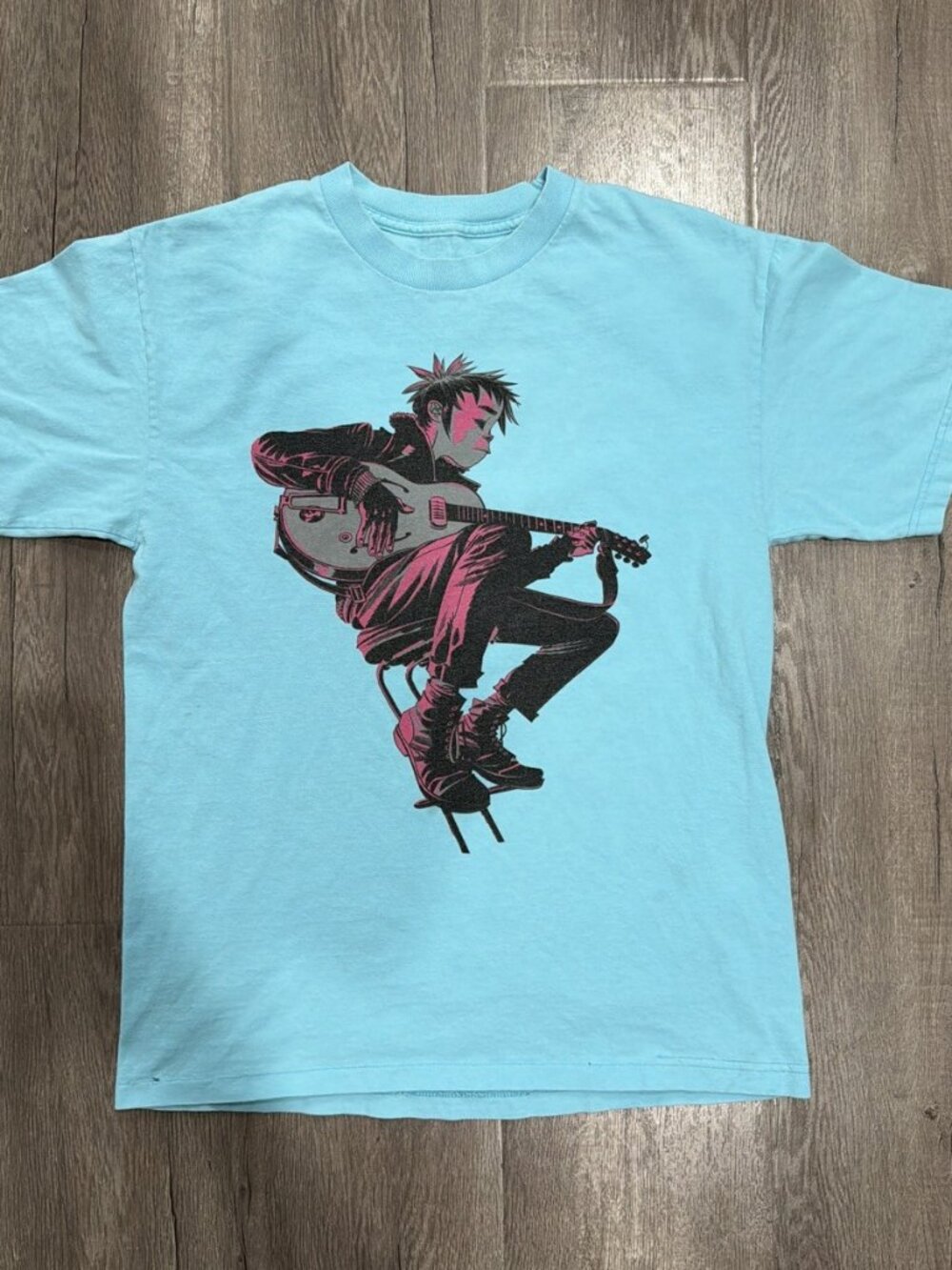 Gorillaz 2-D guitar tee light blue fits M